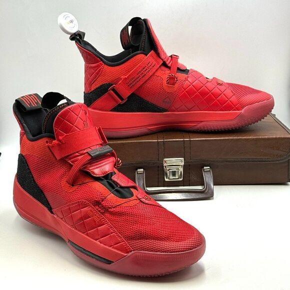 Air Jordan 33 'University Red' - Picture 14 of 14